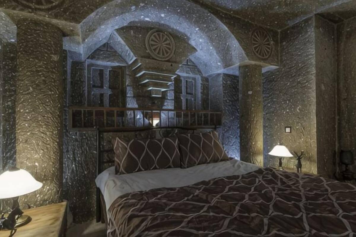 Ropa de cama de alta calidad, minibar, escritorio y wifi gratis 