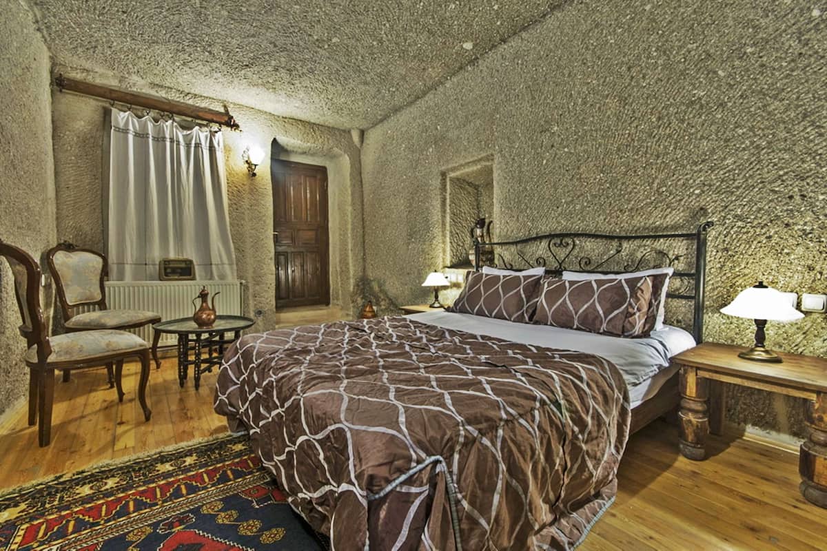 1 habitación, ropa de cama de alta calidad, minibar y escritorio