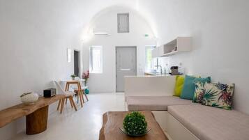 Six Bedroom Villa with Sea View and Hot Tubs