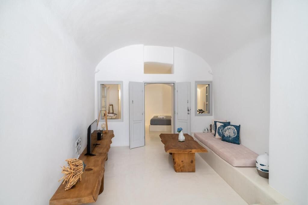 Six Bedroom Villa with Sea View and Hot Tubs