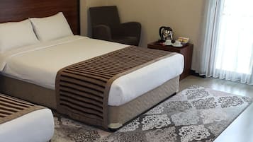 Deluxe Suite | Premium bedding, minibar, in-room safe, desk