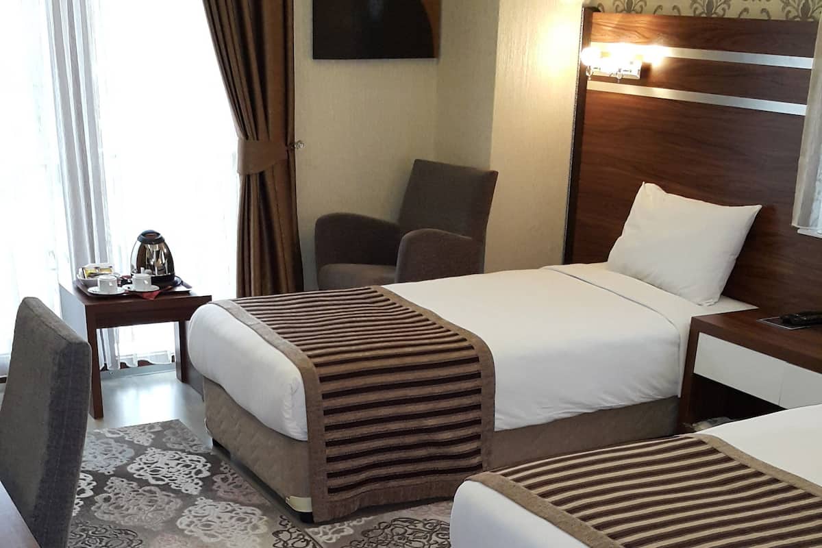 Standard-Doppel- oder -Zweibettzimmer | 2 Schlafzimmer, hochwertige Bettwaren, Minibar, Zimmersafe