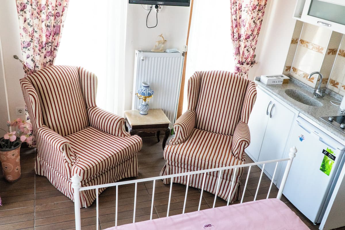 deluxe double room, 1 double bed, sea view | 1 bedroom, premium bedding, down duvets, select comfort beds