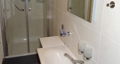 Alisa Apartments
