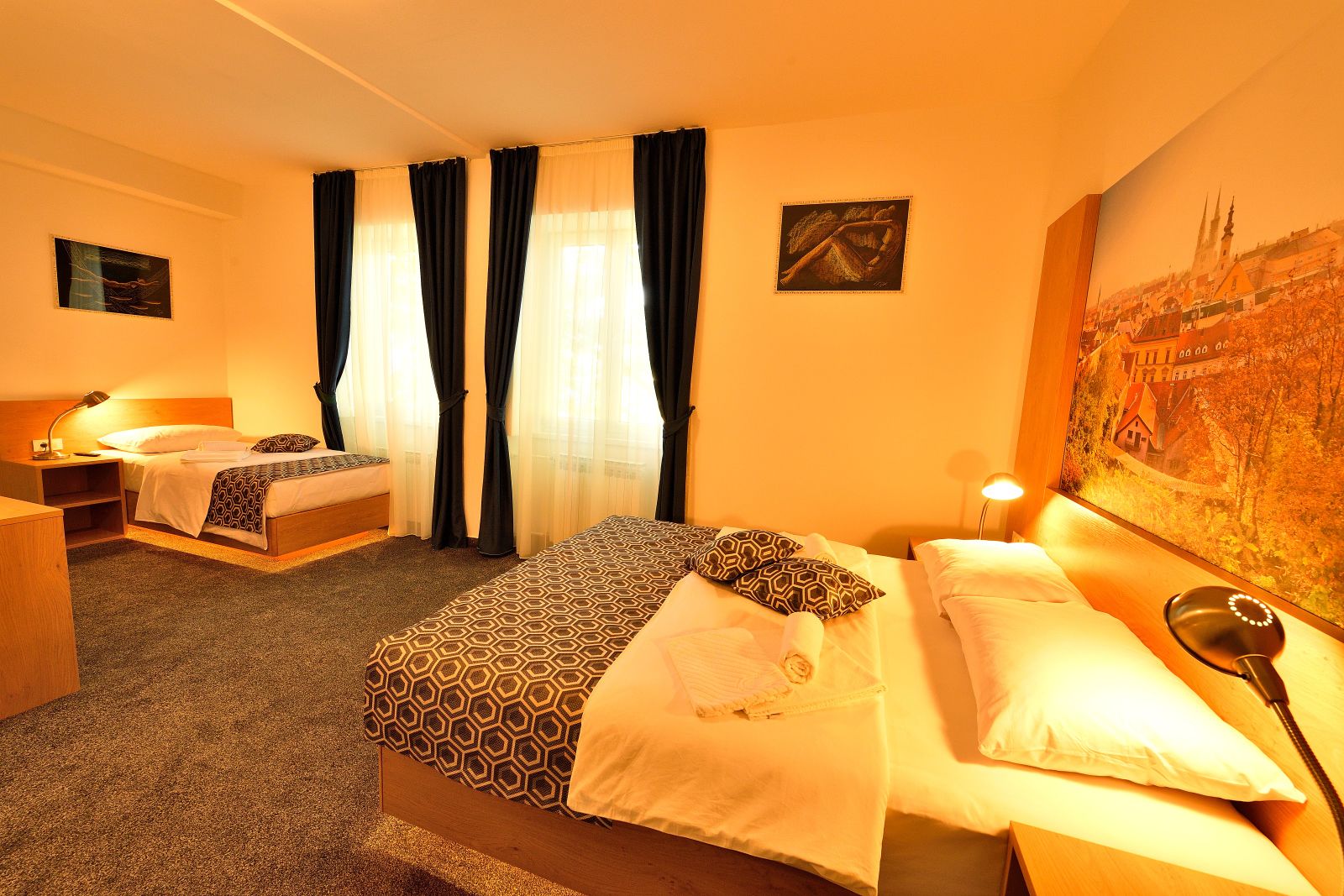 triple room | premium bedding, down duvets, pillow-top beds, free wifi