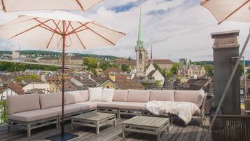 Apartamento presidencial, 2 habitaciones, vistas al lago | Terraza o patio