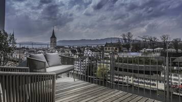 Presidential Apartment, 2 Bedrooms, Lake View | 2 bedrooms, premium bedding, minibar, desk