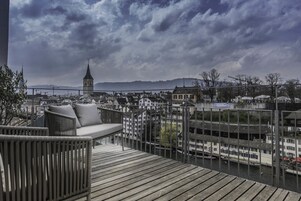 Presidential Apartment, 2 Bedrooms, Lake View | 2 bedrooms, premium bedding, minibar, desk