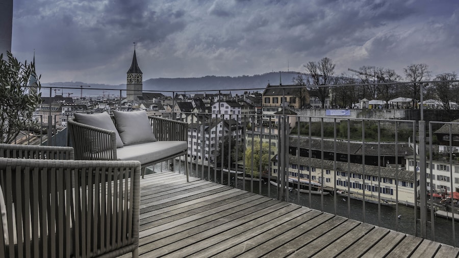 Airhome Limmatquai River View Apartment