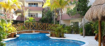 Blue Beach 2 BRM apt sleeps 5