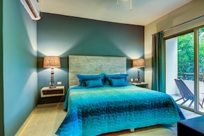 Apartment, 2 Bedrooms, Jetted Tub, Pool View