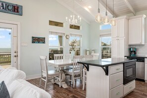 House, 3 Bedrooms | Dining - Chillax Inn 3 Bedroom Home by RedAwning (Port Bolivar)
