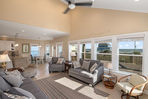 Deja View 3 Bedroom Home