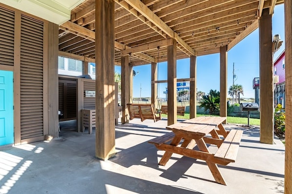 House, 3 Bedrooms | Outdoor dining