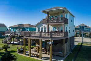House, 3 Bedrooms | Exterior - Deja View 3 Bedroom Home (Port Bolivar)