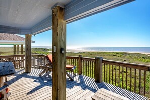 House, 4 Bedrooms | Terrace/patio