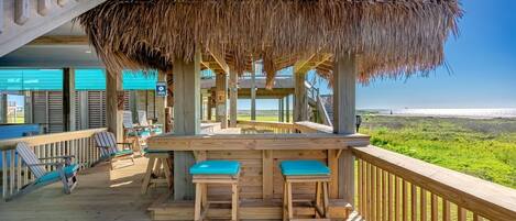 House, 4 Bedrooms | Terrace/patio