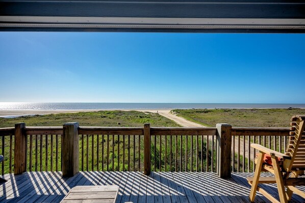 House, 4 Bedrooms | Property grounds