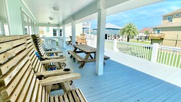 House, 3 Bedrooms | Property grounds