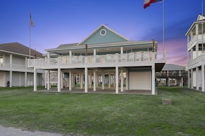 House, 4 Bedrooms | Exterior