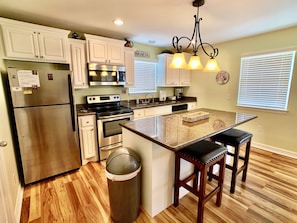 House, 2 Bedrooms | Private kitchen | Fridge, microwave, oven, dishwasher