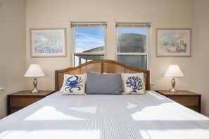 House, 4 Bedrooms | 4 bedrooms, minibar, free WiFi - Lotz A View 4 Bedroom Home (Port Bolivar)