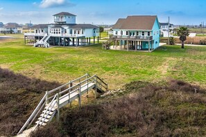 House, 4 Bedrooms | Exterior - Lotz A View 4 Bedroom Home (Port Bolivar)