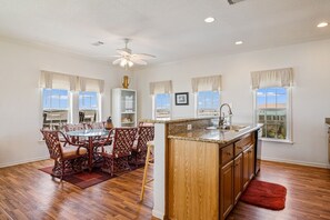 House, 2 Bedrooms | Interior