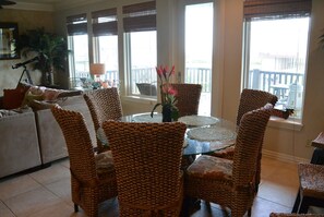 House, 4 Bedrooms | Interior