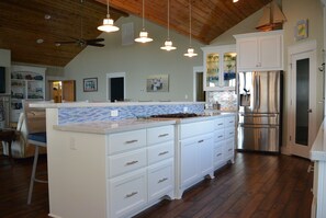 House, 4 Bedrooms