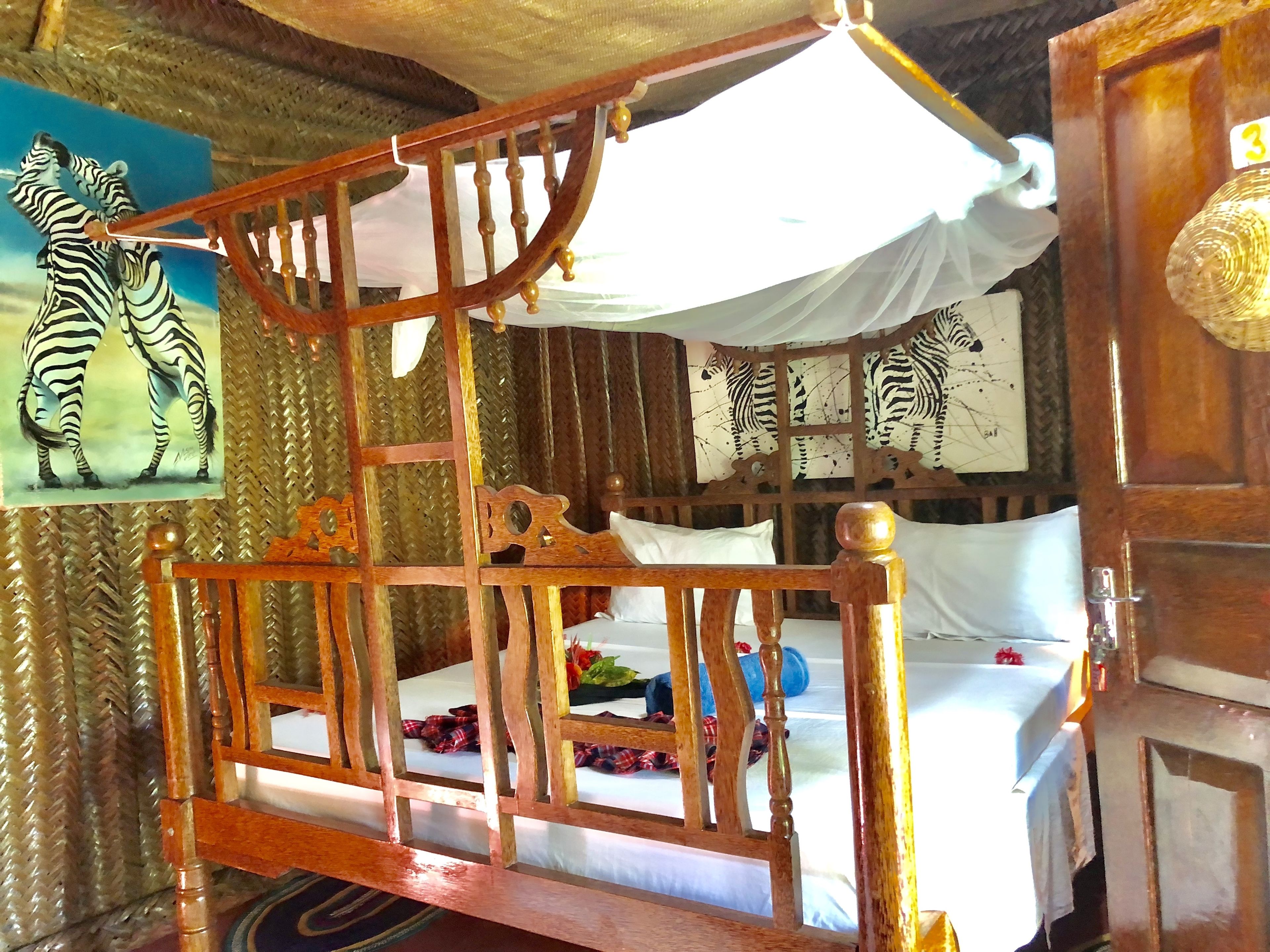 individually decorated, individually furnished, desk, laptop workspace