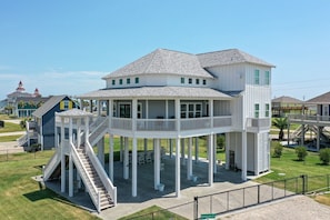 Talo, 4 makuuhuonetta | Ulkopuoli