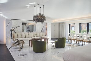 Living room - The Mandrake (London)