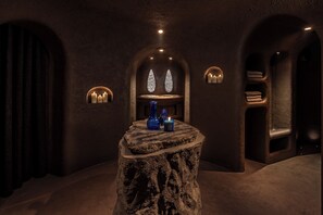 Body treatments, mud baths, massages - The Mandrake (London)
