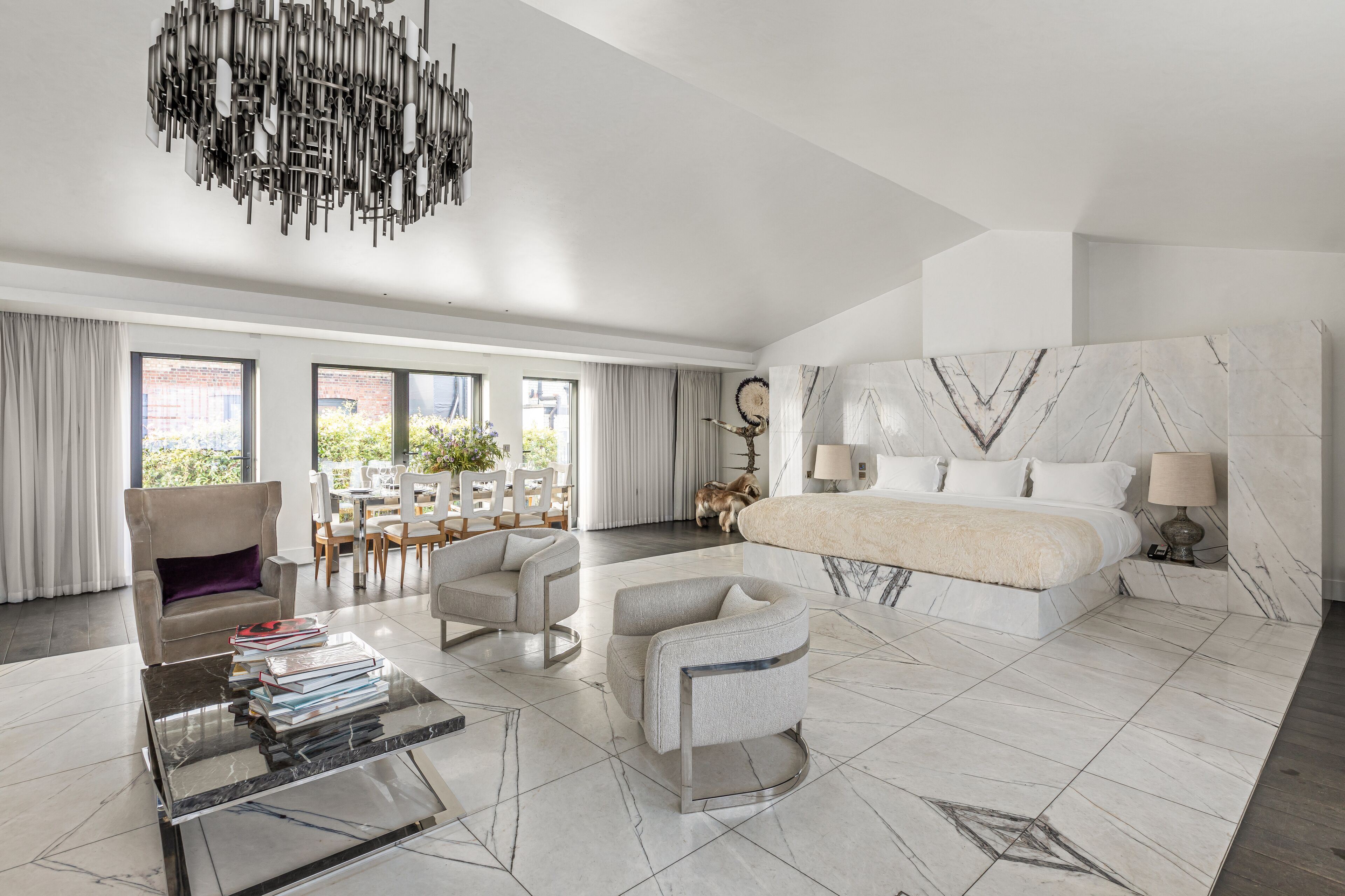 penthouse suite | 1 bedroom, minibar, in-room safe, individually decorated