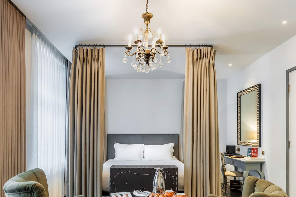 1 chambre, minibar, coffres-forts dans les chambres