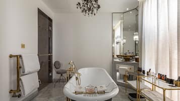 Newman Suite | 1 bedroom, minibar, in-room safe, individually decorated