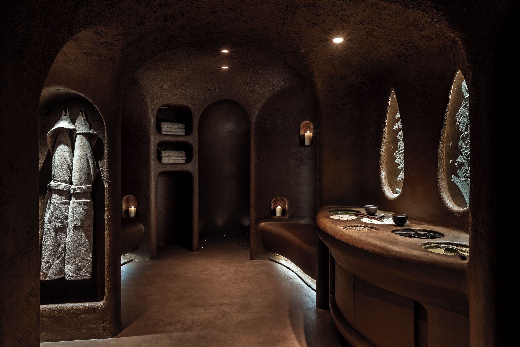 Steam room, body treatments, mud baths, deep-tissue massages