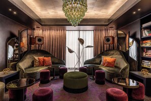 Library - The Mandrake (London)