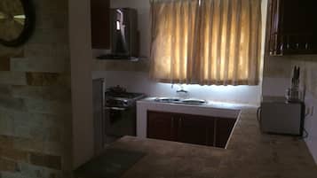 ํ๋ฆฌ๋ฏธ์ ์ํํธ, ์นจ์ค 3๊ฐ, ํธ์ ์ ๋ง, ๋ฐ๋ท๊ฐ | ์ ์ฉ ์ฃผ๋ฐฉ | ๋์ฉ๋ ๋์ฅ๊ณ , ์ ์๋ ์ธ์ง, ์ค๋ธ, ์ฟกํ