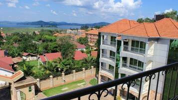 Premium Apartment, 3 Bedrooms, Lake View, Sea Facing | Balcony view