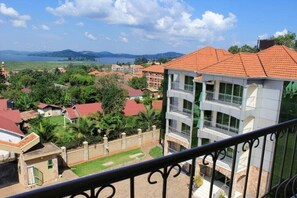 Premium Apartment, 3 Bedrooms, Lake View, Sea Facing | Balcony view