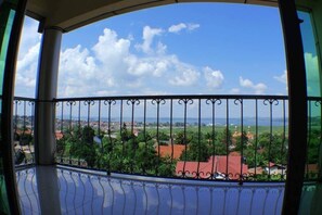 Balcony - Lake Victoria Masionettes (Kampala)