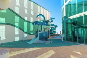 Children's play area - outdoor - Turquoise Place 1908C (Orange Beach)