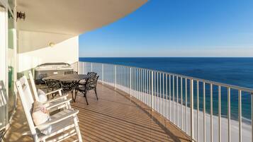 Exclusive Condo, 3 Bedrooms, Balcony, Ocean View | Balcony