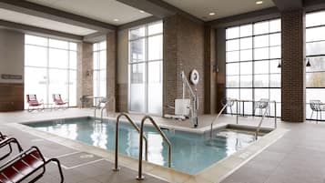 Indoor pool, pool loungers