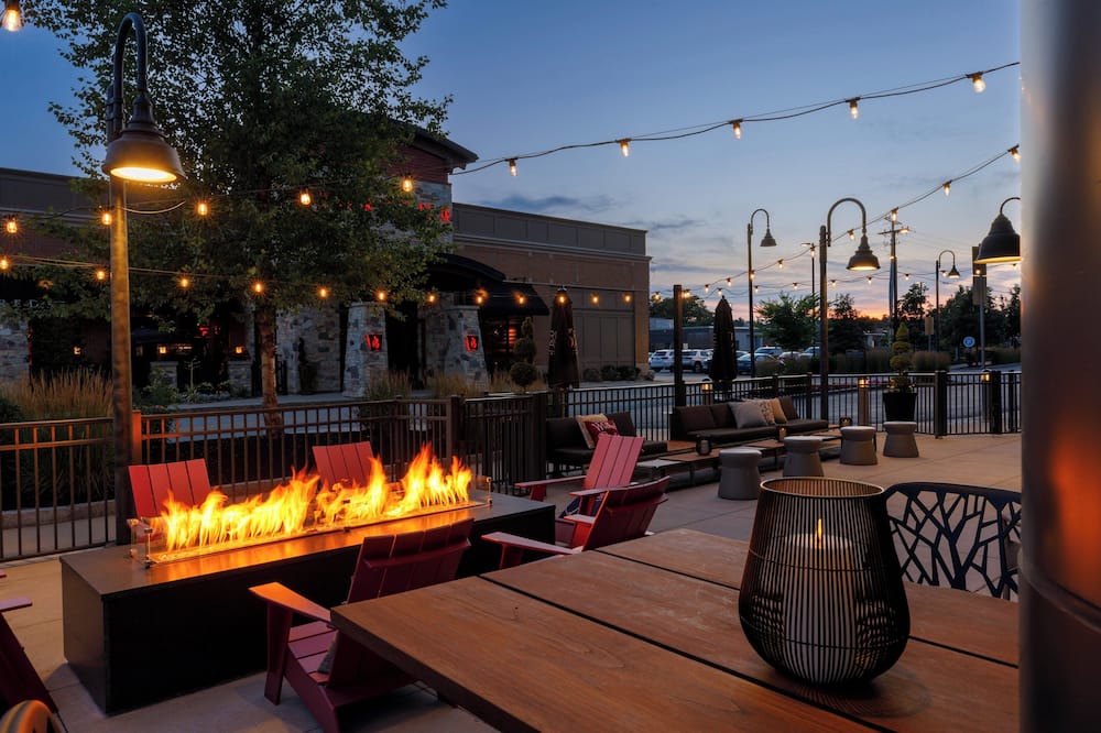 Archer Hotel Boston/Burlington