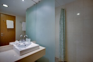Shower, free toiletries, hair dryer - Malina Residence Hotel (Smolyan)