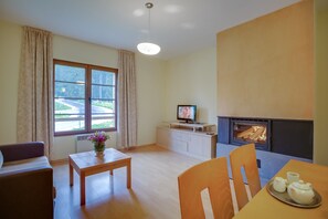 Flat-screen TV - Malina Residence Hotel (Smolyan)