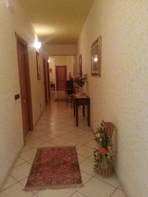 Interior - Hotel Mistef (Falerna)